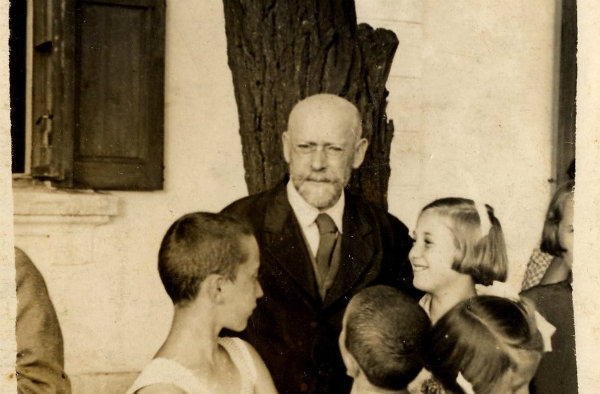 janusz-korczak.jpg